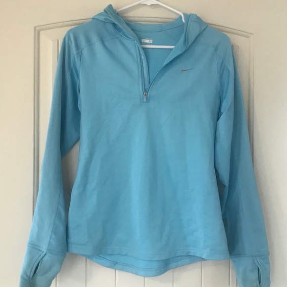 Nike Tops - Nike Dryfit Pull-Over Nike Tops - Nike Dryfit Pull-Over